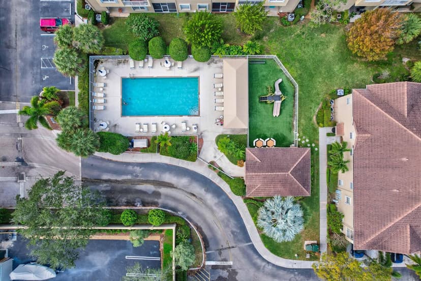 115 Lighthouse Circle # B, Tequesta FL 33469