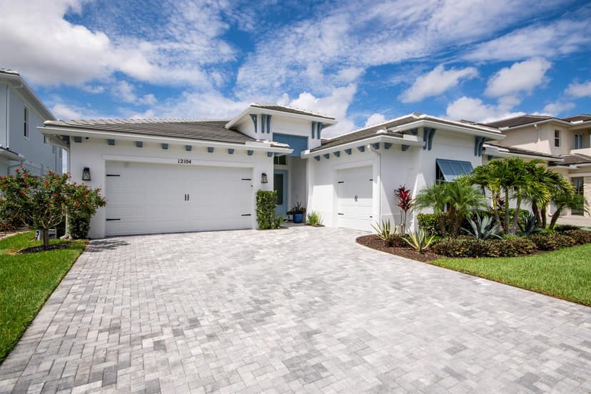 12104 Waterstone Circle, Palm Beach Gardens FL 33412