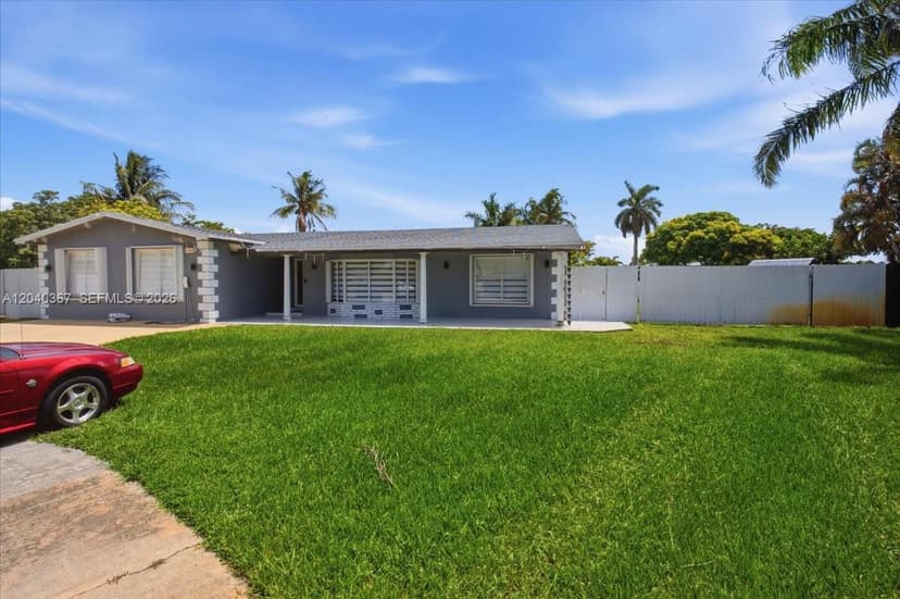 10450 NW 19th St, Pembroke Pines FL 33026