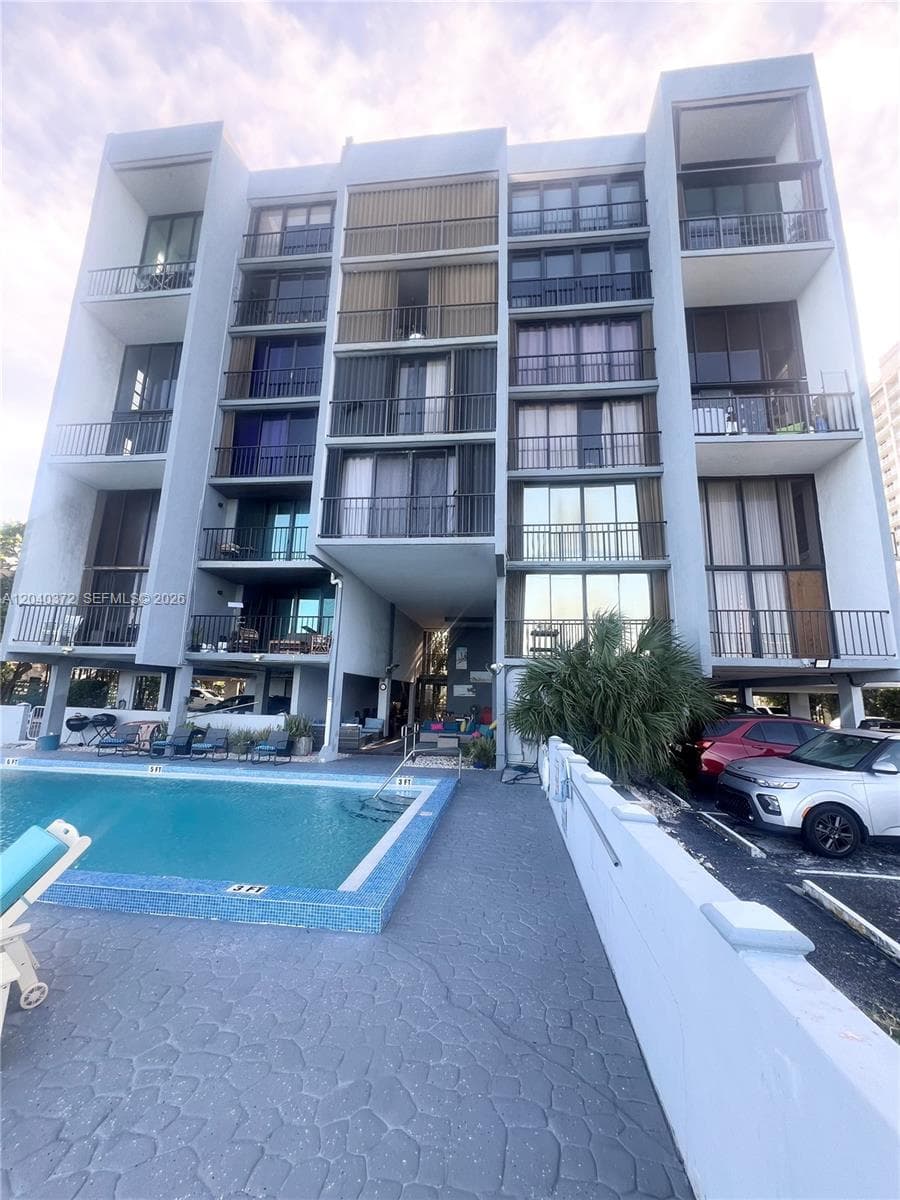 7899 NE Bayshore Ct # 6A, Miami FL 33138