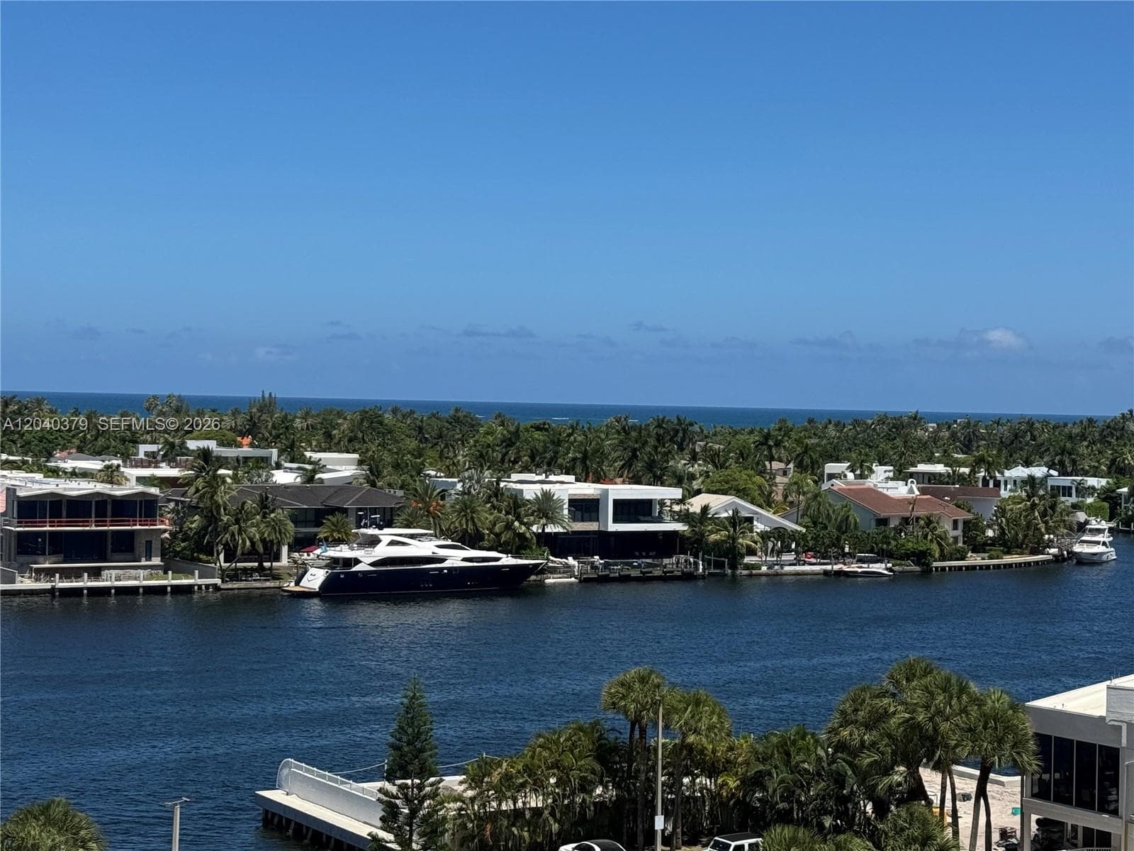 20505 E Country Club Dr # 835, Aventura FL 33180