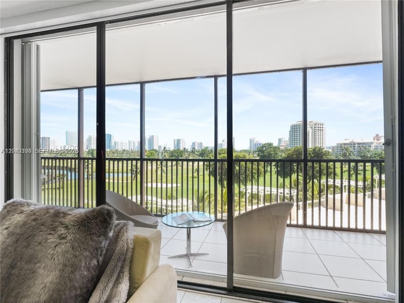 20379 W Country Club Dr # 536, Aventura FL 33180