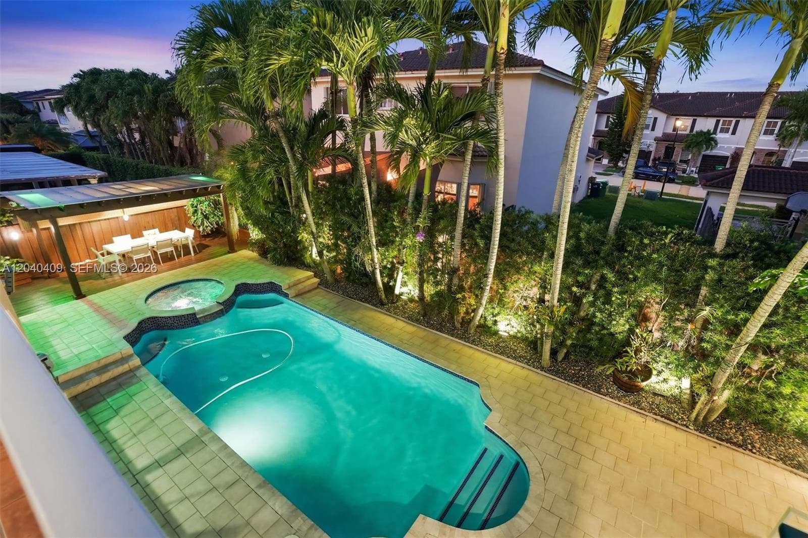 2517 SW 148th Ct, Miami FL 33185