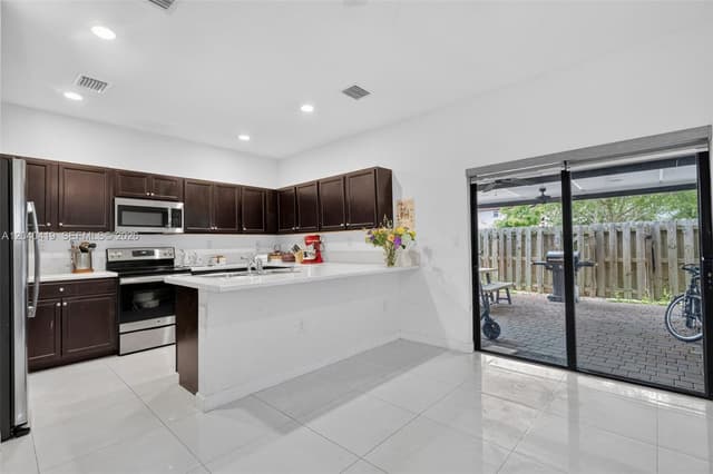 11418 SW 250th St, Homestead FL 33032 - Homestead, FL - Photo 7