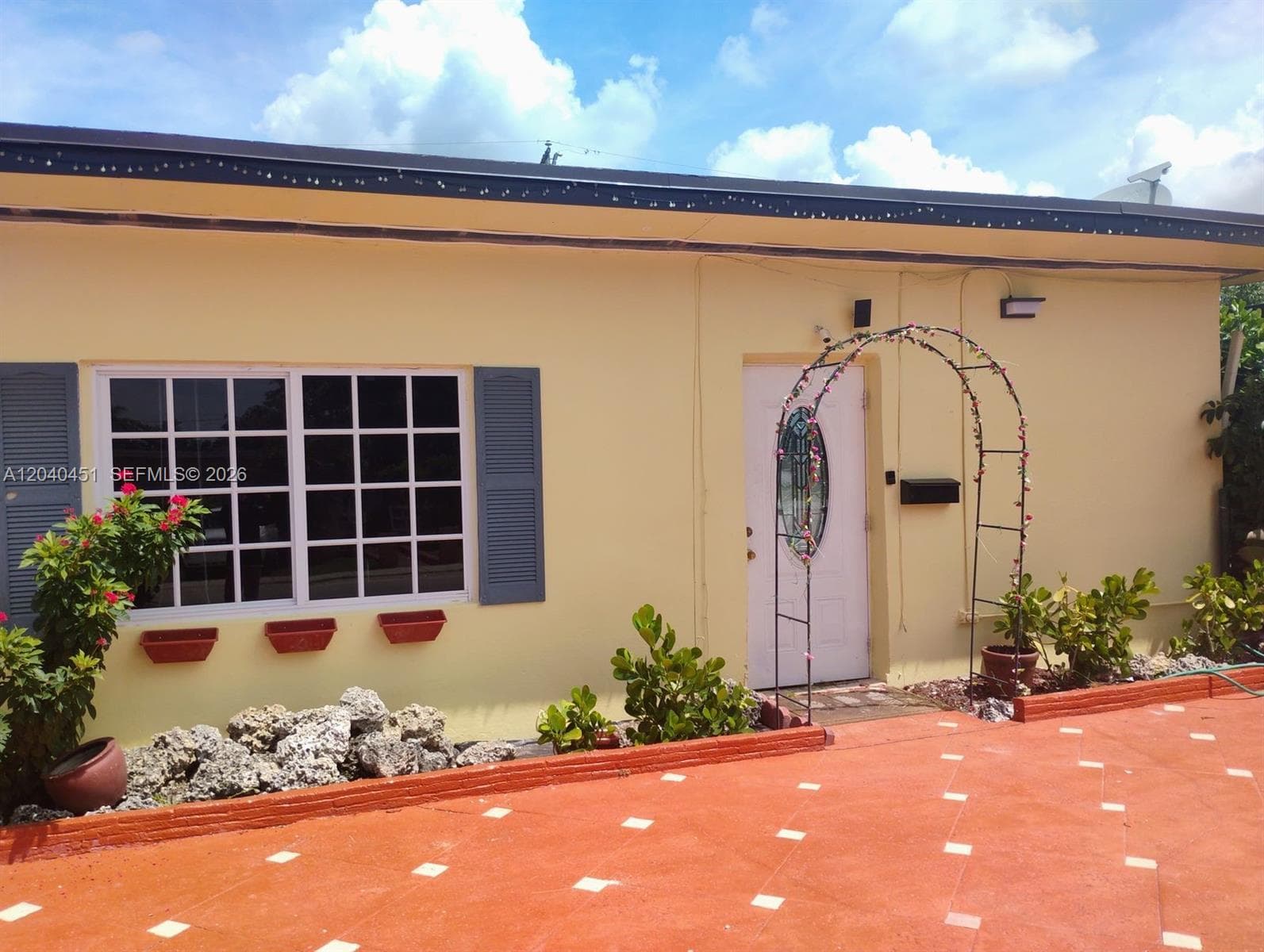 259 NE 111th St, Miami FL 33161
