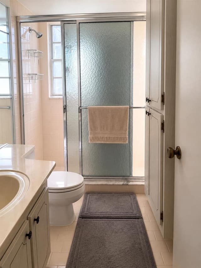 305 Fanshaw H, Boca Raton FL 33434 - Boca Raton, FL - Photo 4