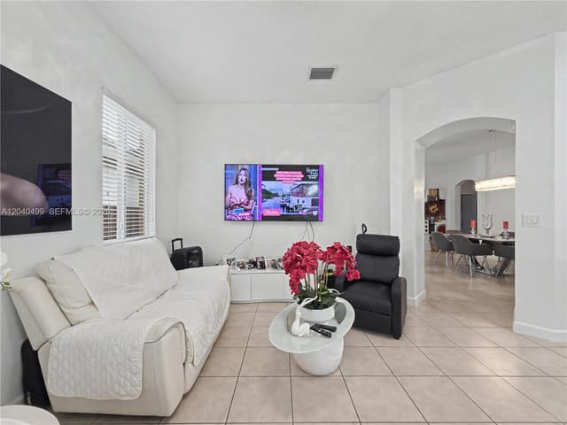 522 NE 20th Ave, Homestead FL 33033 - Homestead, FL - Photo 6