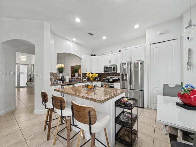 522 NE 20th Ave, Homestead FL 33033 - Homestead, FL - Photo 3