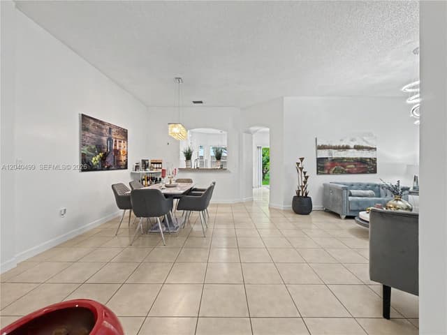 522 NE 20th Ave, Homestead FL 33033 - Homestead, FL - Photo 5