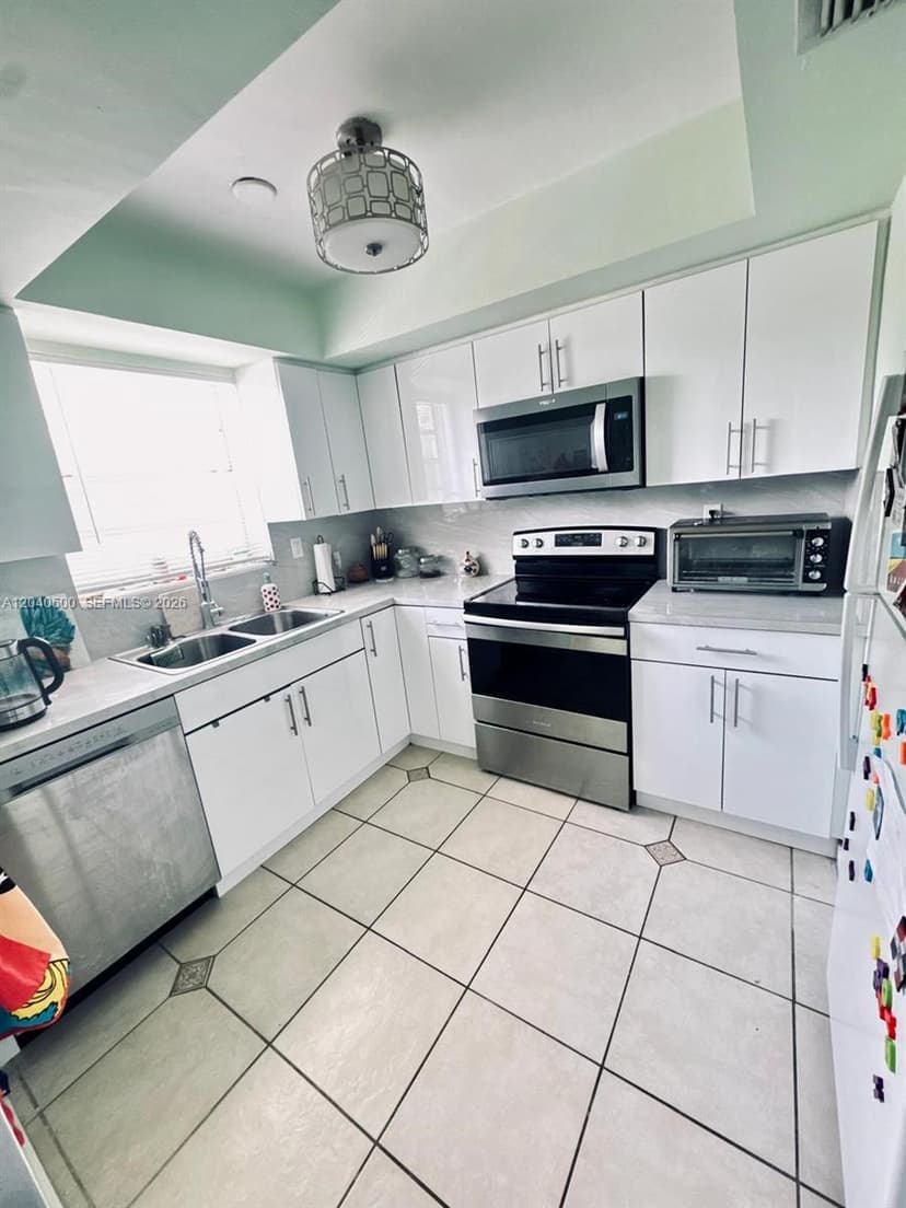 1350 NE 119th St # 135021, Miami FL 33161