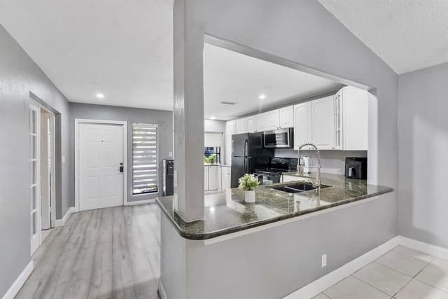 4149 Palm Forest Drive S, Delray Beach FL 33445 - Delray Beach, FL - Photo 6