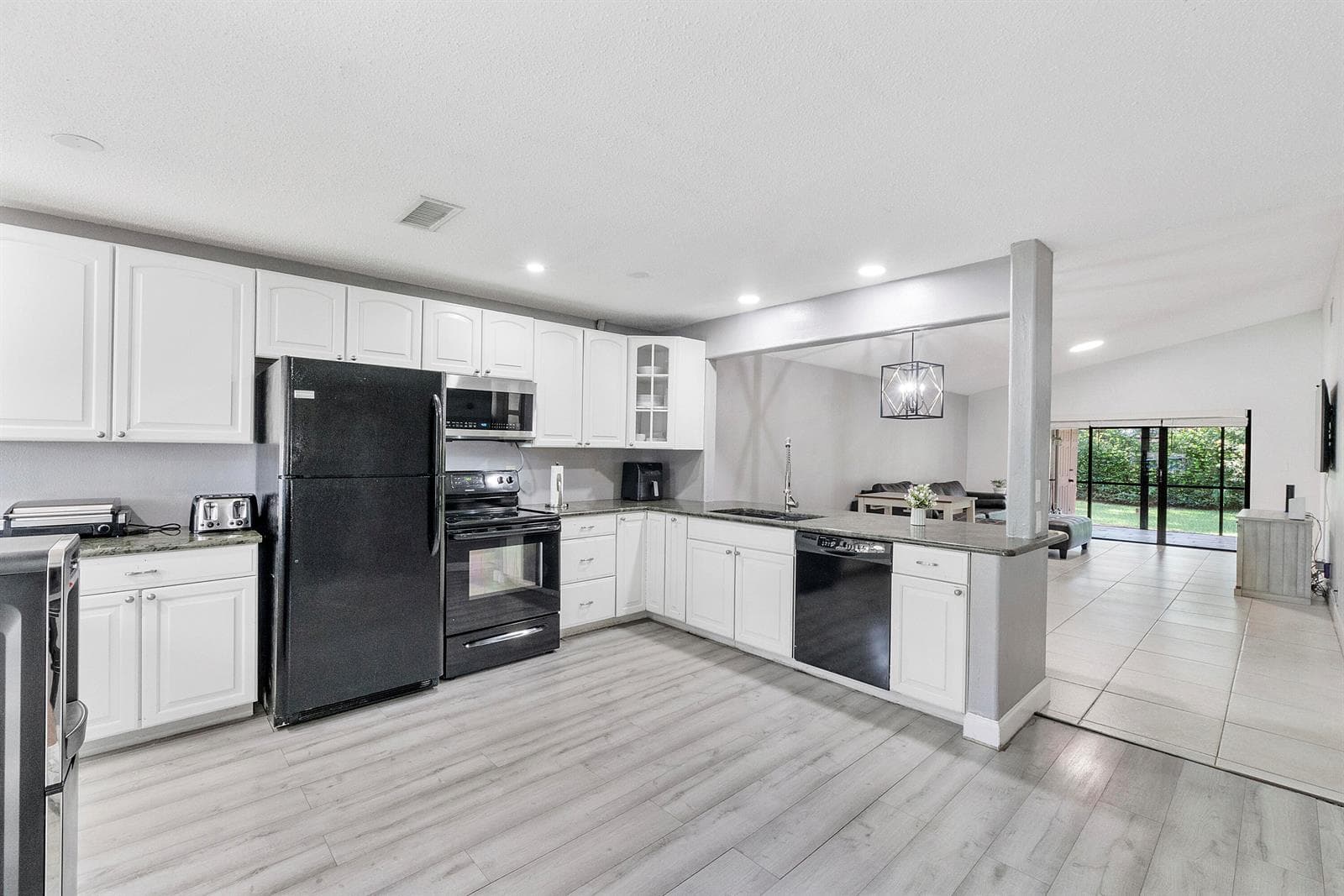 4149 Palm Forest Drive S, Delray Beach FL 33445 - Delray Beach, FL - Photo 1