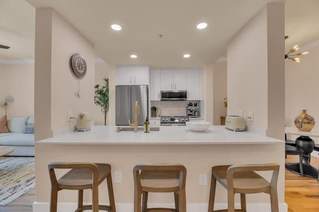 533 NE 3rd Avenue # 512, Fort Lauderdale FL 33301 - Fort Lauderdale, FL - Photo 3