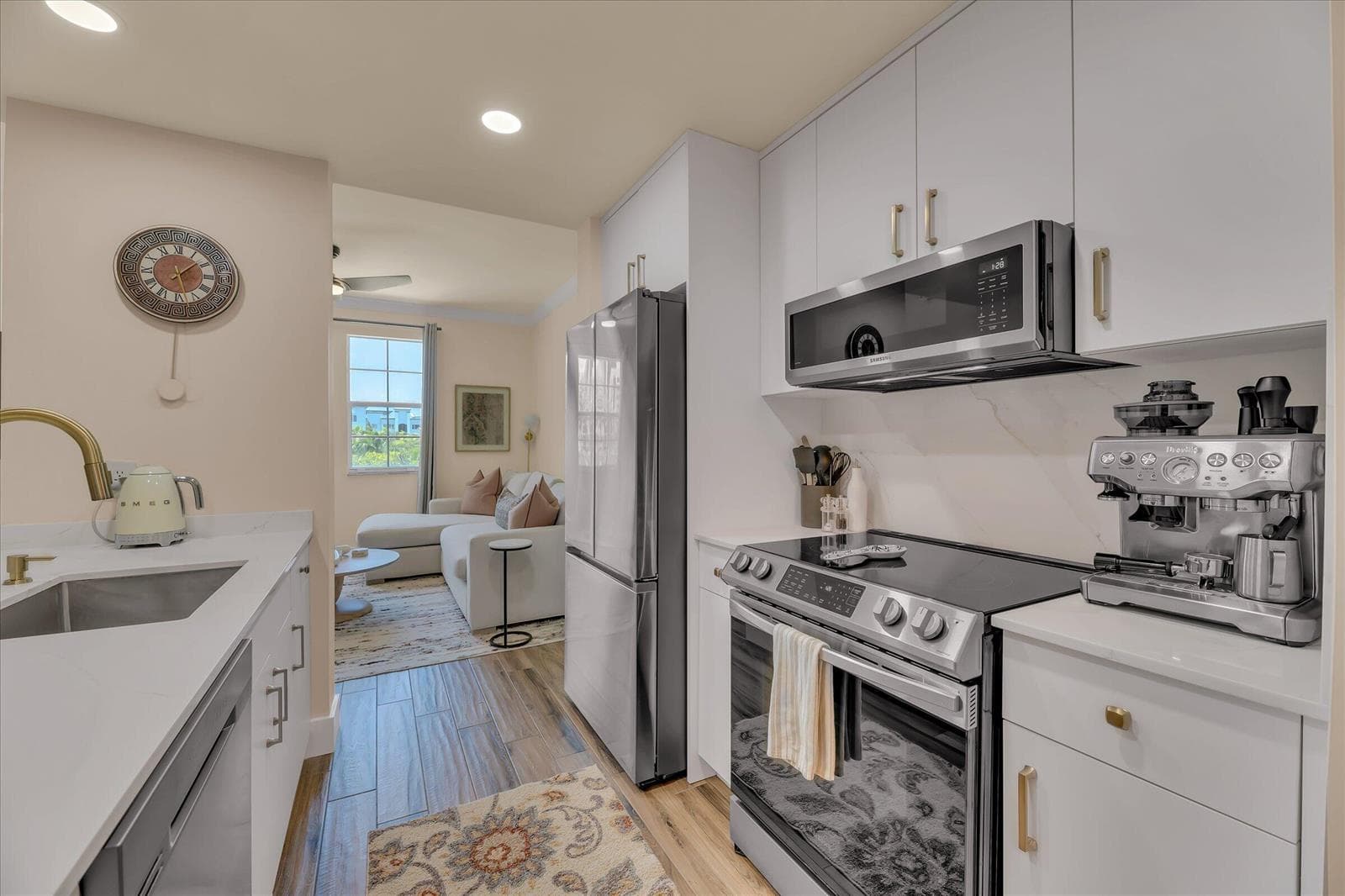 533 NE 3rd Avenue # 512, Fort Lauderdale FL 33301 - Fort Lauderdale, FL - Photo 1