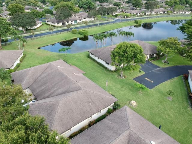 10151 Eaglewood Terrace # A, Boynton Beach FL 33436 - Boynton Beach, FL - Photo 2