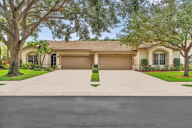 7445 Rockbridge Circle, Lake Worth FL 33467 - Lake Worth, FL - Photo 2