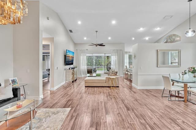 7445 Rockbridge Circle, Lake Worth FL 33467 - Lake Worth, FL - Photo 6