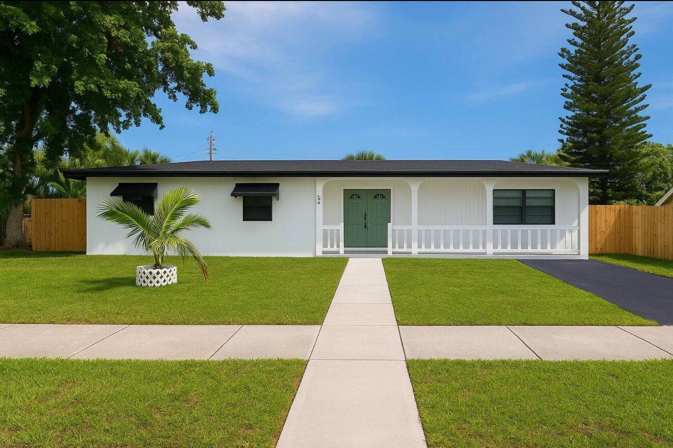 272 NE 44th Street, Deerfield Beach FL 33064