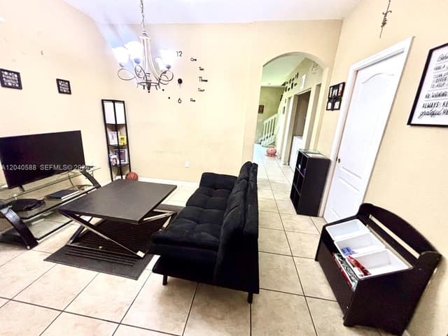 21207 NW 14th Pl # 28, Miami Gardens FL 33169 - Miami Gardens, FL - Photo 2