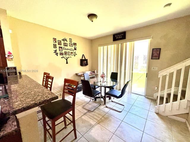 21207 NW 14th Pl # 28, Miami Gardens FL 33169 - Miami Gardens, FL - Photo 4