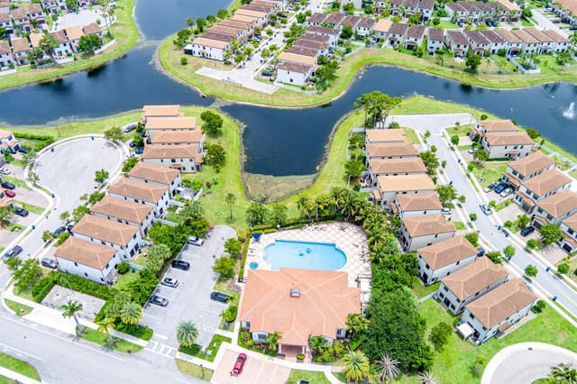 1009 Sweet Briar Lane, Riviera Beach FL 33410 - Riviera Beach, FL - Photo 7