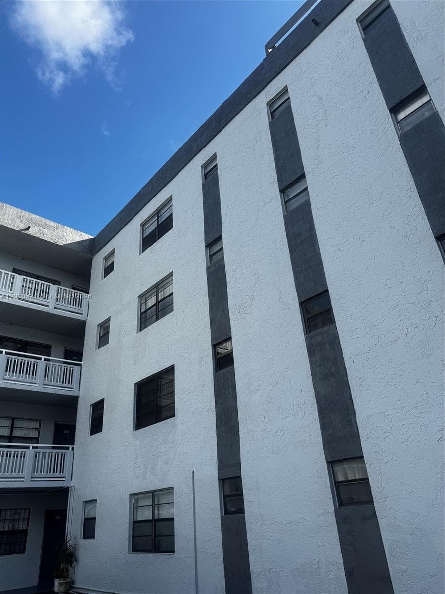 13500 NE 3rd Ct # 120, North Miami FL 33161