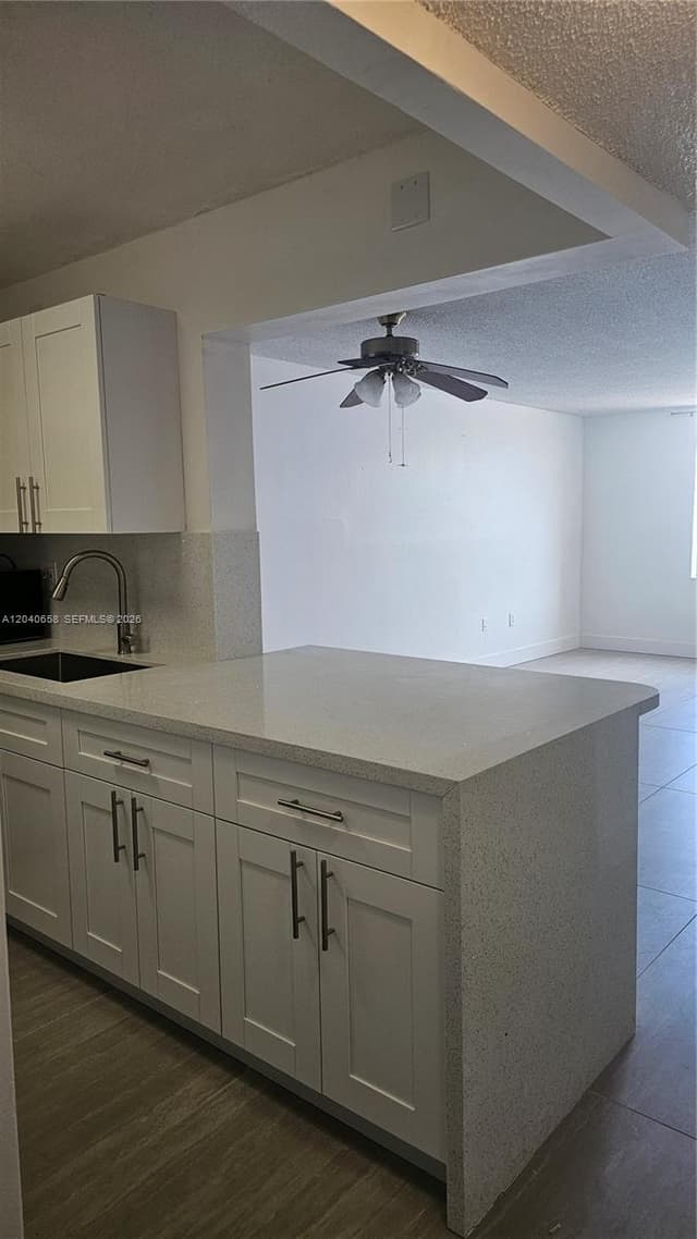 5625 W 20th Ave # 208, Hialeah FL 33012 - Hialeah, FL - Photo 6
