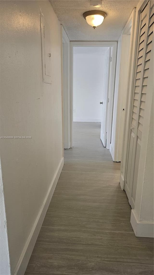 5625 W 20th Ave # 208, Hialeah FL 33012 - Hialeah, FL - Photo 7