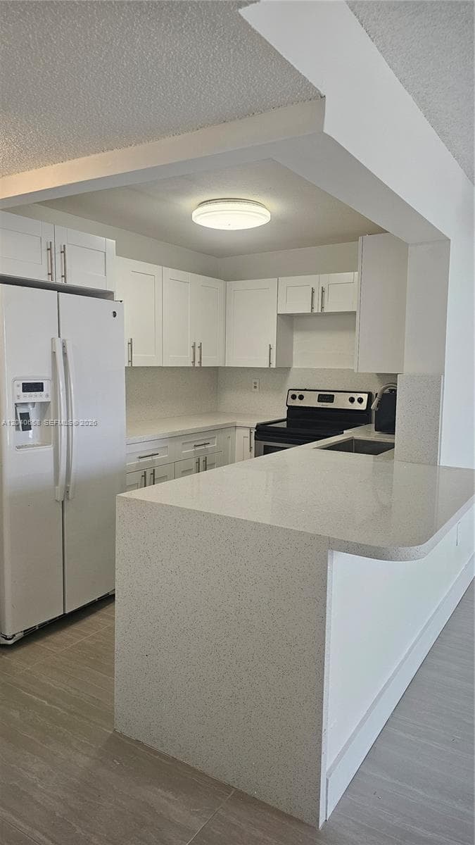 5625 W 20th Ave # 208, Hialeah FL 33012 - Hialeah, FL - Photo 1