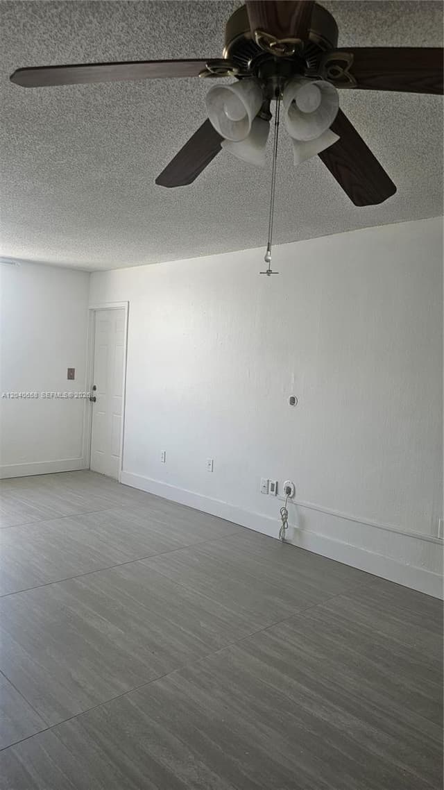 5625 W 20th Ave # 208, Hialeah FL 33012 - Hialeah, FL - Photo 5
