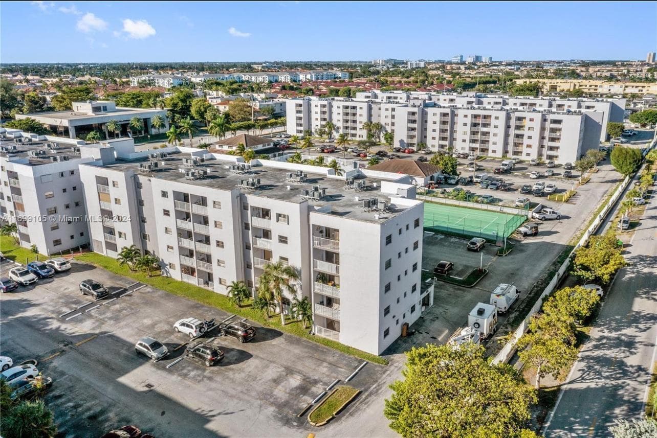 8145 NW 7th Street # 208, Miami FL 33126