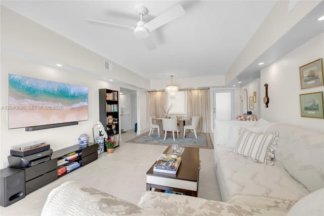462 Golden Isles Dr # 211, Hallandale Beach FL 33009 - Hallandale Beach, FL - Photo 5