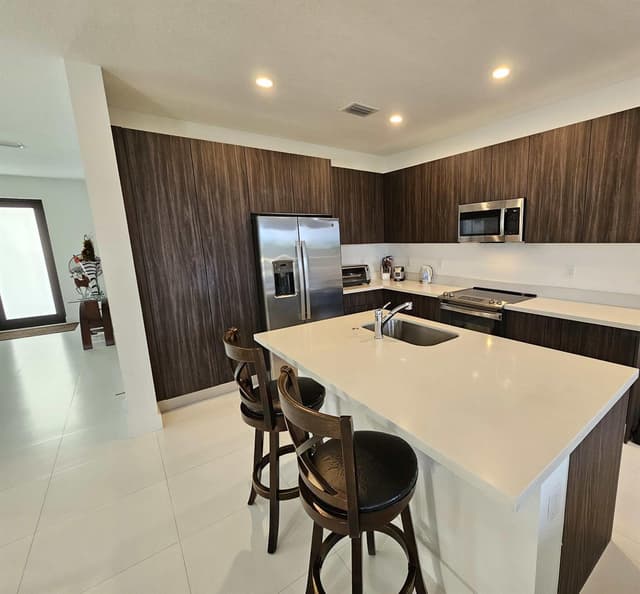 15743 SW 136th Terrace, Miami FL 33196 - Miami, FL - Photo 7