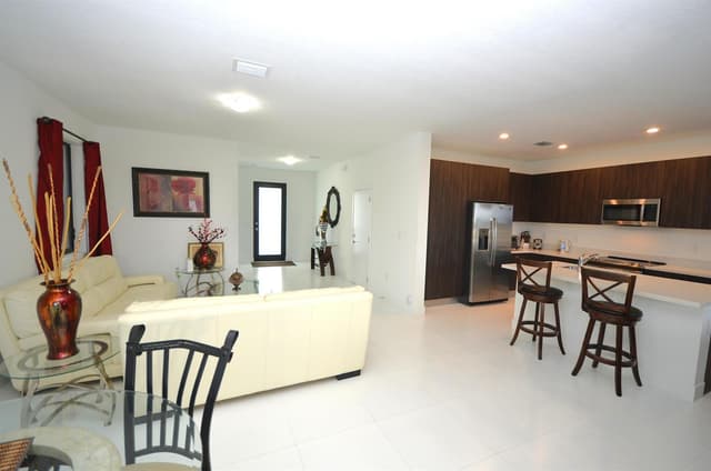 15743 SW 136th Terrace, Miami FL 33196 - Miami, FL - Photo 4