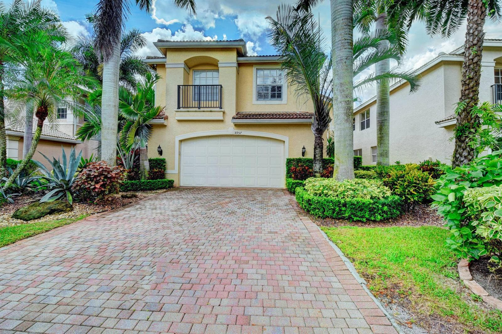 8957 Sandy Crest Lane, Boynton Beach FL 33473