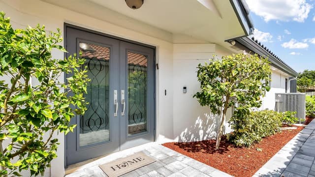 21089 Cottonwood Drive, Boca Raton FL 33428 - Boca Raton, FL - Photo 4
