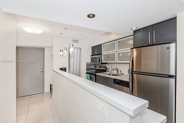 201 178th Dr # 215, Sunny Isles Beach FL 33160 - Sunny Isles Beach, FL - Photo 2
