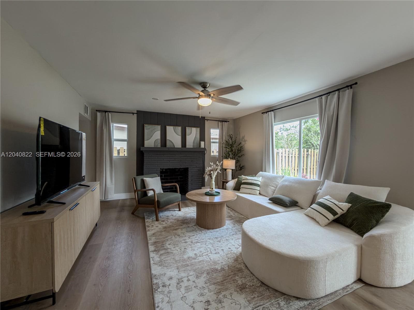1813 SW 10th St, Fort Lauderdale FL 33312