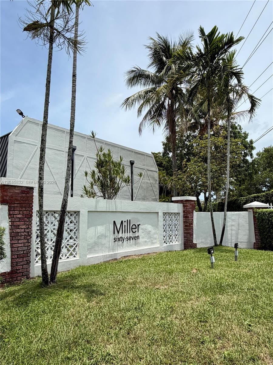 6667 Miller Dr # 15, South Miami FL 33155 - South Miami, FL - Photo 1