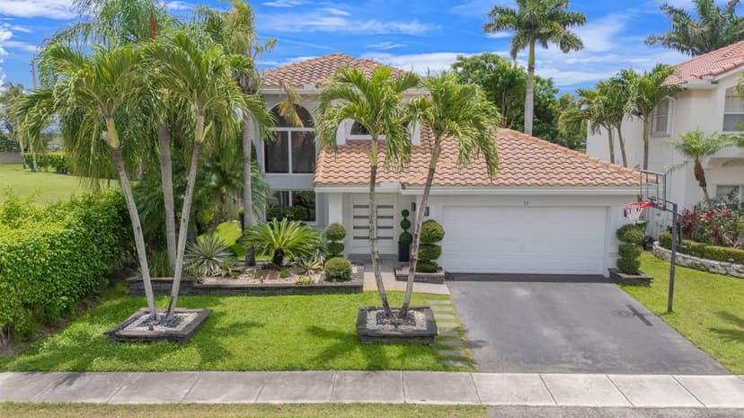 52 Gables Boulevard, Weston FL 33326