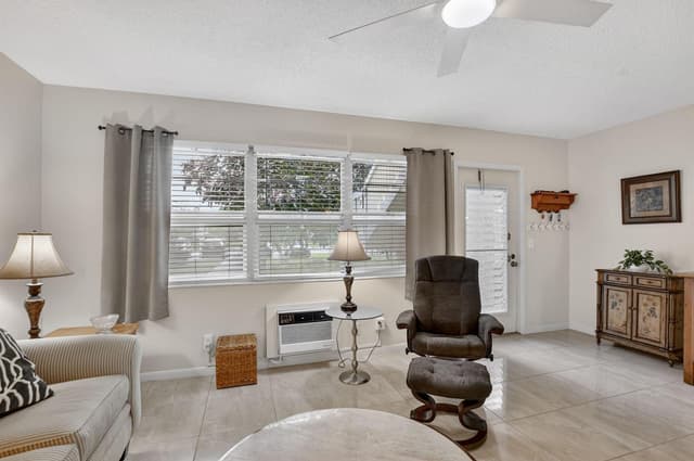 438 Tilford U, Deerfield Beach FL 33442 - Deerfield Beach, FL - Photo 5