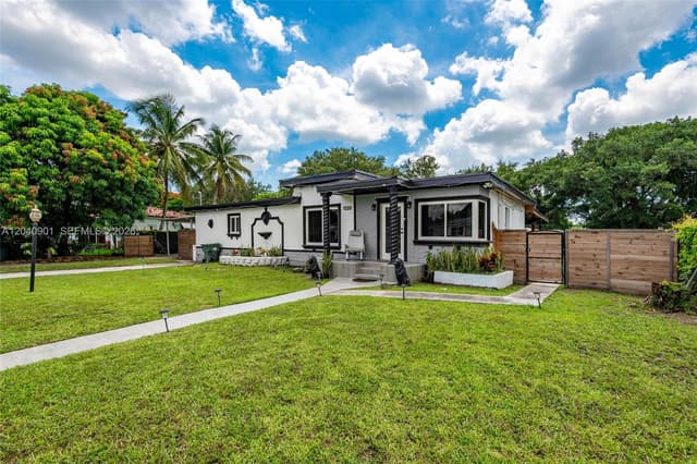 14855 NW 16 Drive, Biscayne Gardens FL 33167 - Biscayne Gardens, FL - Photo 2