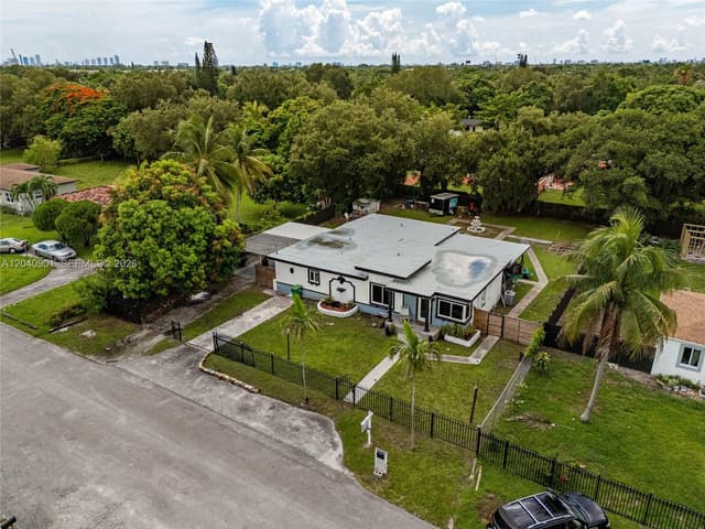 14855 NW 16 Drive, Biscayne Gardens FL 33167 - Biscayne Gardens, FL - Photo 6