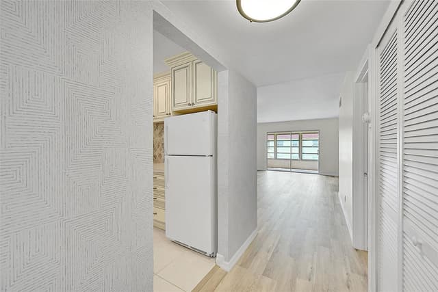 23 Abbey Lane # 202, Delray Beach FL 33446 - Delray Beach, FL - Photo 5