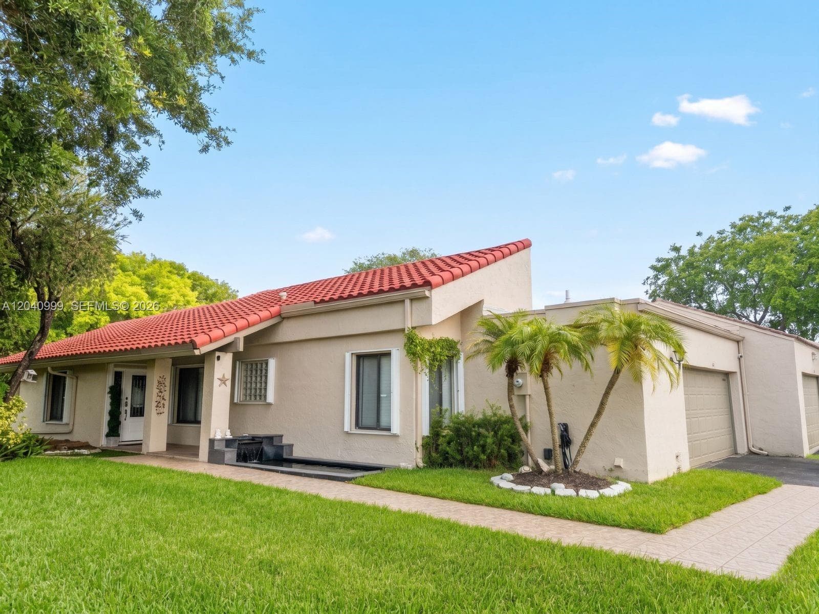 324 Patio Village Ter, Weston FL 33326 - Weston, FL - Photo 1