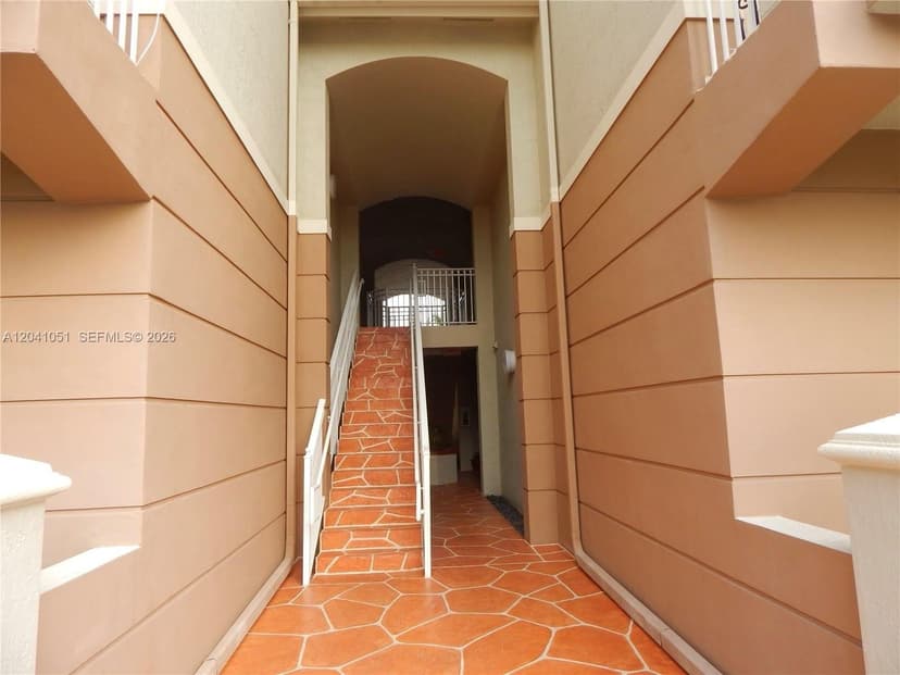 8826 W Flagler St # 203, Miami FL 33174