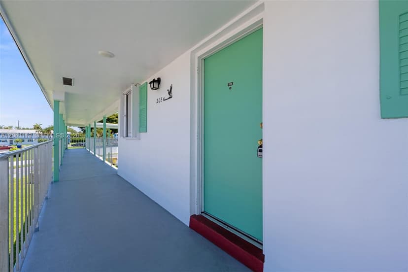 1116 Lake Ter # 208, Boynton Beach FL 33426