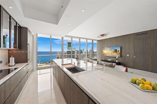 888 Biscayne Blvd # 5404, Miami FL 33132 - Miami, FL - Photo 4