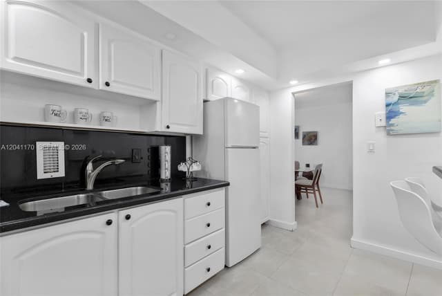 3901 S Ocean Dr # 8C, Hollywood FL 33019 - Hollywood, FL - Photo 6