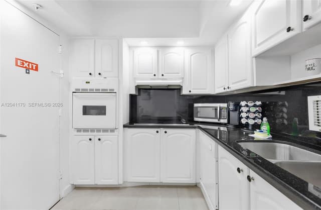 3901 S Ocean Dr # 8C, Hollywood FL 33019 - Hollywood, FL - Photo 5